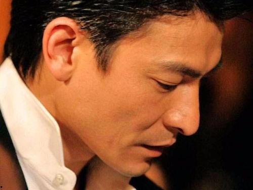 刘德华秘事爆料视频下载,揭秘巨星背后的不为人知瞬间  第1张